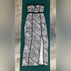 BCBGMaxAzria Strapless Slit Gown Elin Maxi Dress Sz 4 Bustier Womens Black White